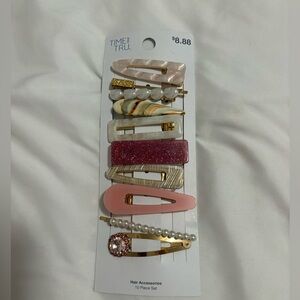 Time and Tru Hair Clips